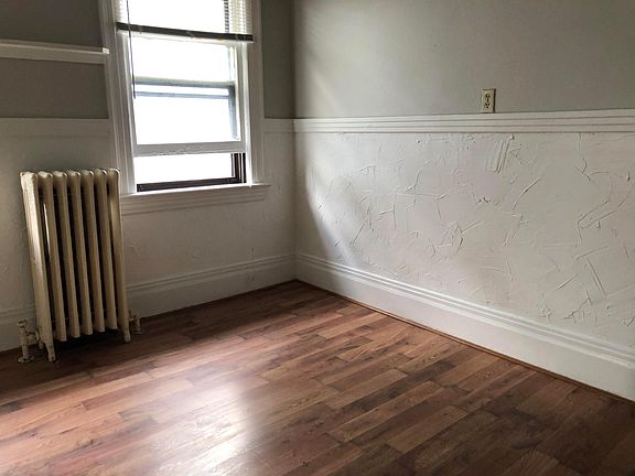 Eating area in kitchen