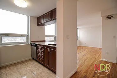 Rented by Next Door Realty NYC