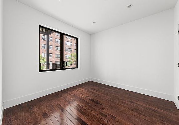 3rd image of 413 E 78th St #2B