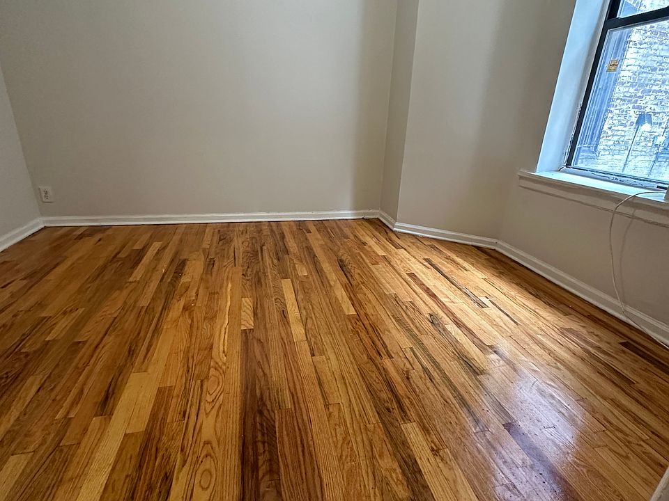 2nd image of 1746 Union St #1R