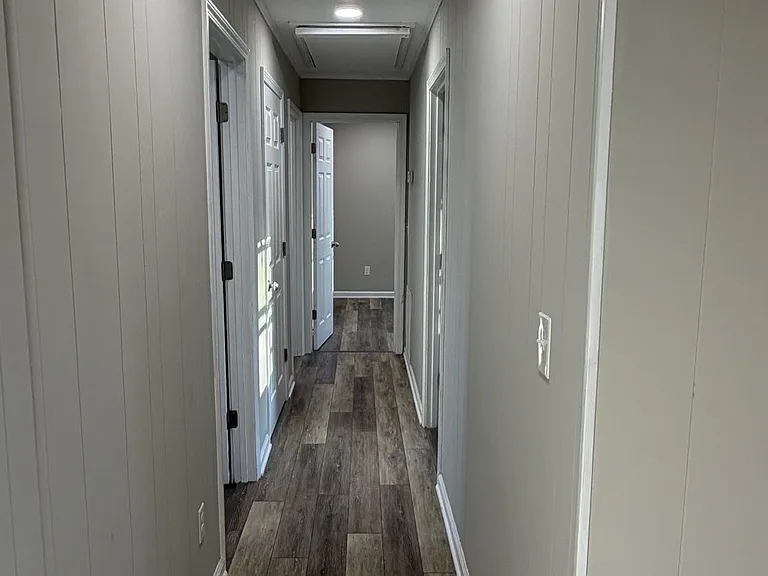 Hallway to Bedrooms/Bath