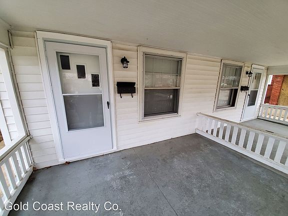 3rd image of 50 Pinehurst Ave