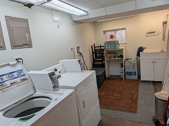 5th image of 4055 W Nelson St