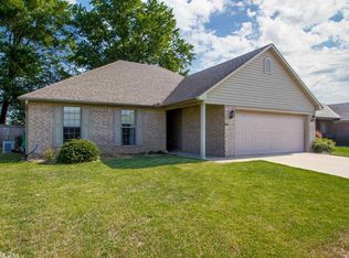 2240 Wilmington Dr, Conway, AR 72034
