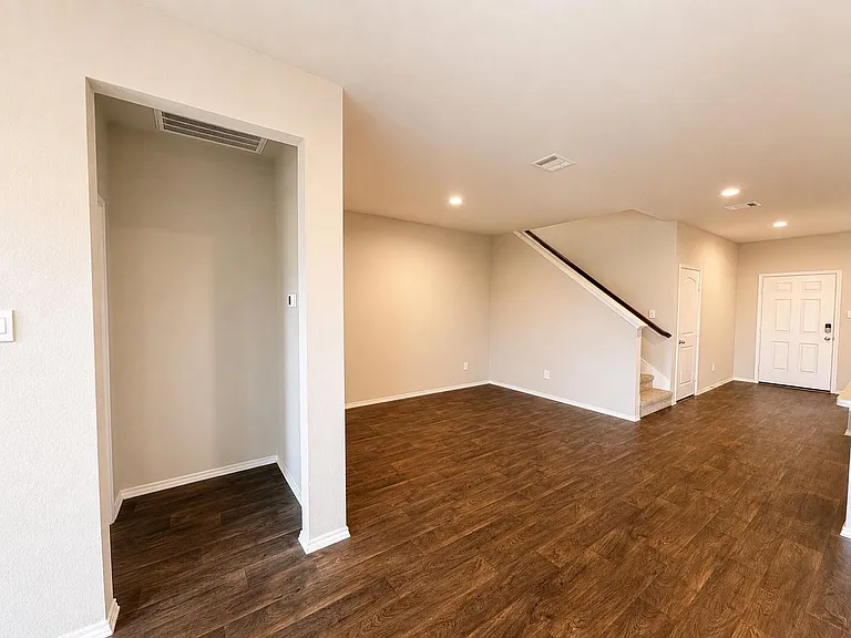 21460 Rustic Elm Dr — Photo 5