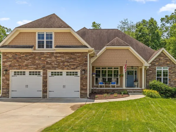 2904 Reflection Ln, Ooltewah, TN 37363