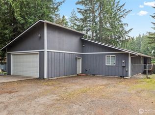9910 Fairview Lake Rd SW, Pt Orchard, WA 98367