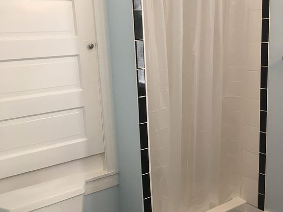 5th image of 344 Richard Ter SE