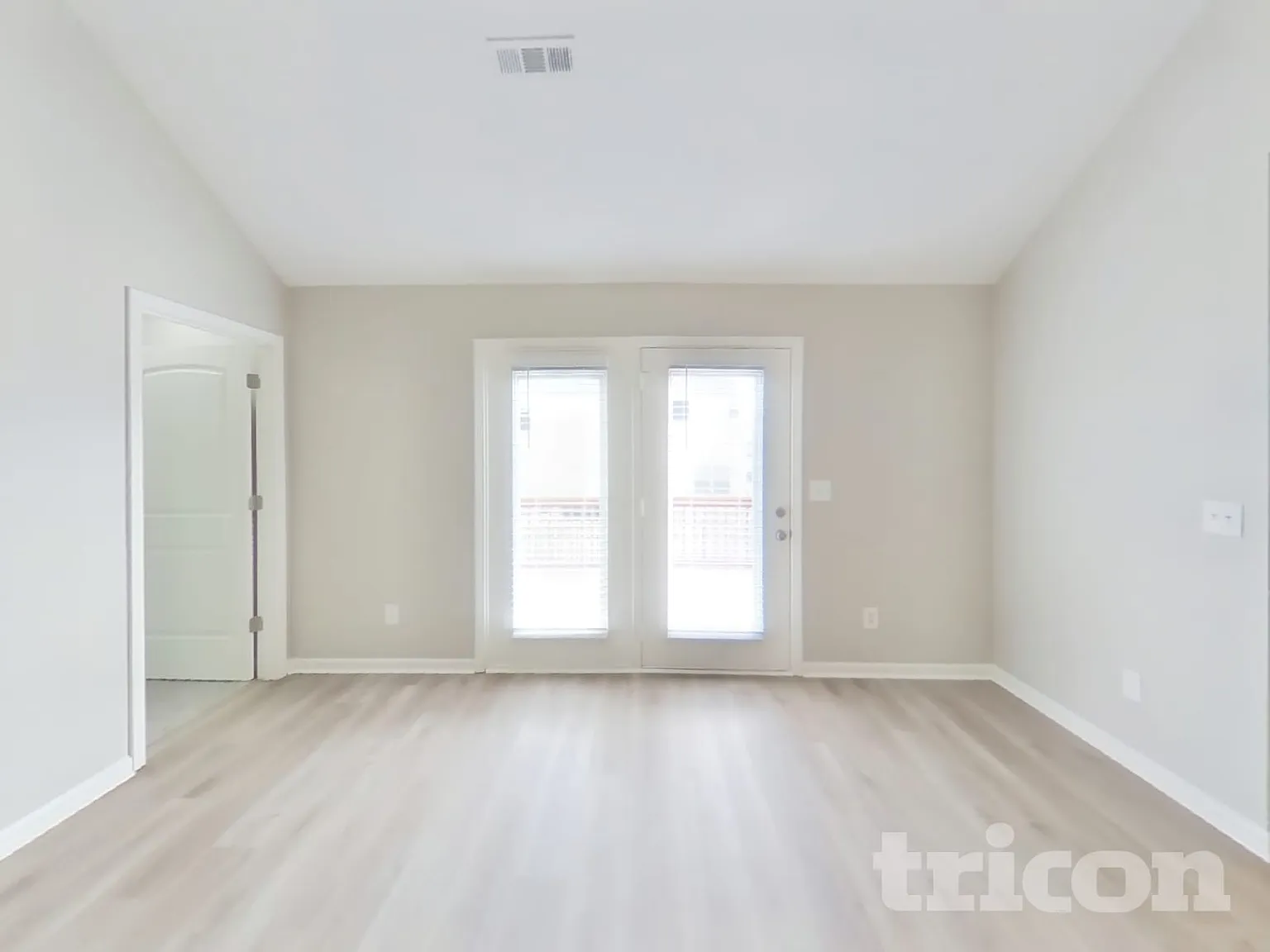 1040 Lindyn Lee Way Gallatin TN — Photo 2