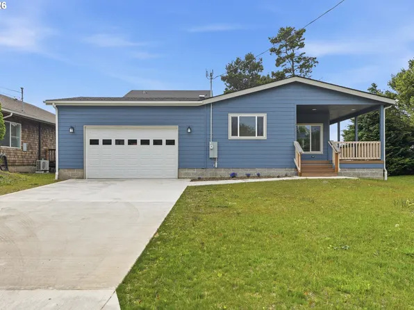 1560 Monroe St, North Bend, OR 97459