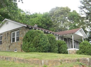 36 E Hall Hts, Sylva, NC 28779