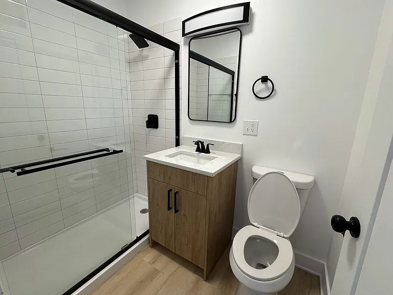 6310 N Artesian — Photo 26