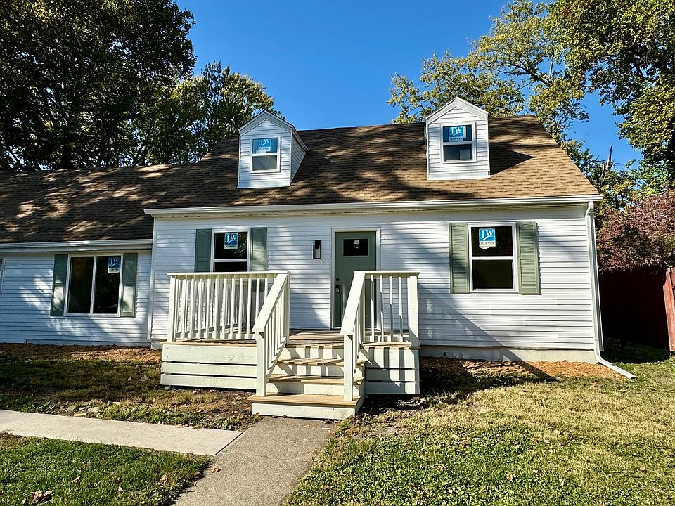 2nd image of 203 Flora Dr