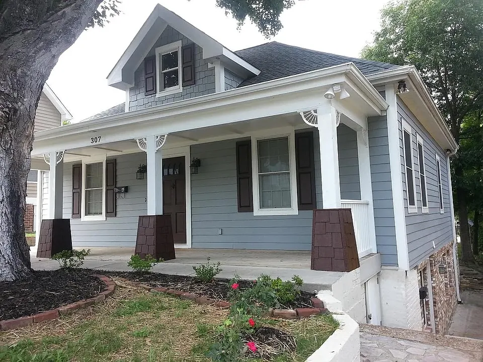 307 C St #1