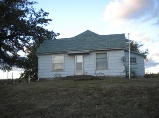 427 S 13th St, Downing, MO 63536