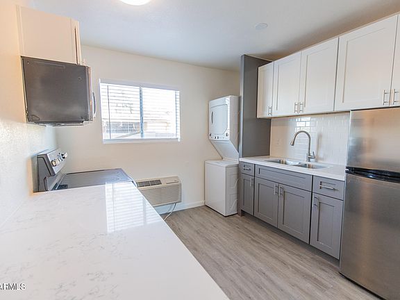 5th image of 2020 W Orangewood Ave #4