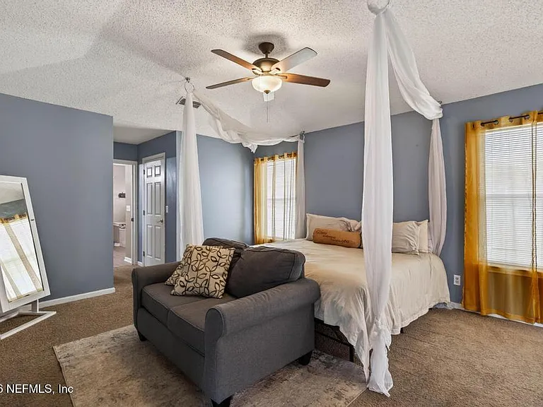10842 Lydia Estates Dr — Photo 36