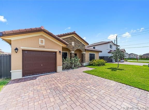 SPOTLESS GEM! ONLY 2 YEARS NEW!  A STEAL AT $309,900!