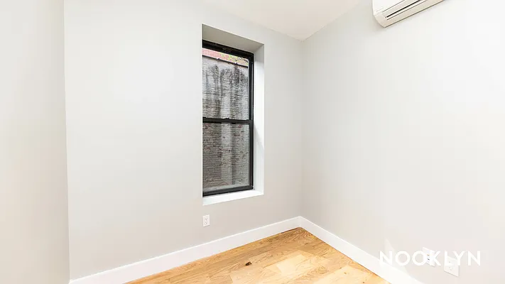 Rented by Nooklyn NYC LLC | media 11