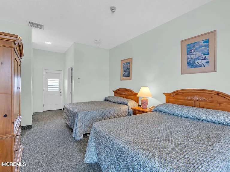 1008 Ocean Ave — Photo 11