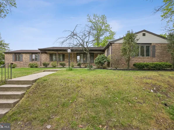 901 2nd St, Delanco, NJ 08075