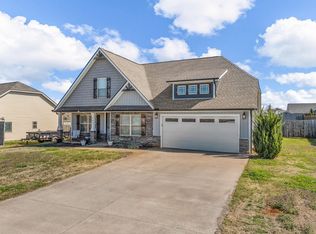 757 Berry Rd, Boiling Springs, SC 29316