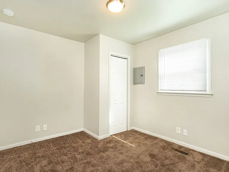 5200 Fagan St — Photo 16