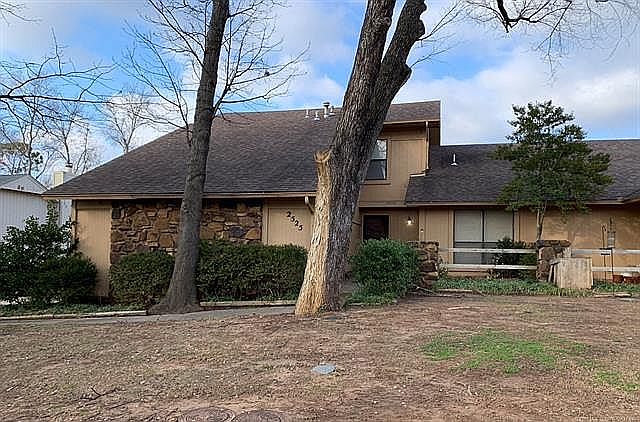2nd image of 2525 E 74th Pl