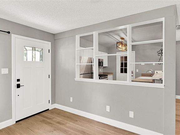 5th image of 5556 MEMORIAL DRIVE