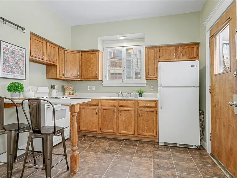 30 Shepard St #1 — Photo 8