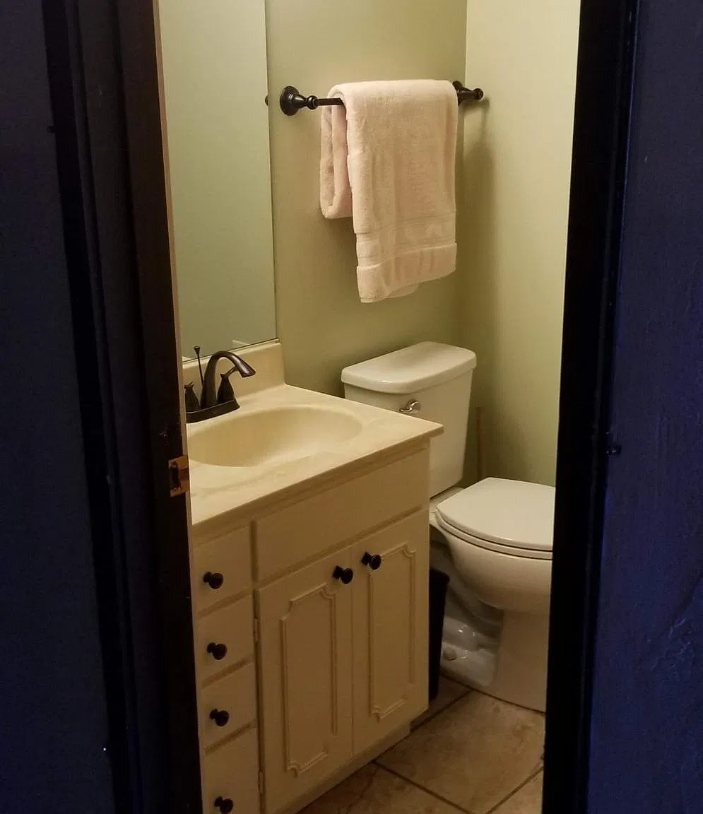 738 Gary Ln — Photo 2