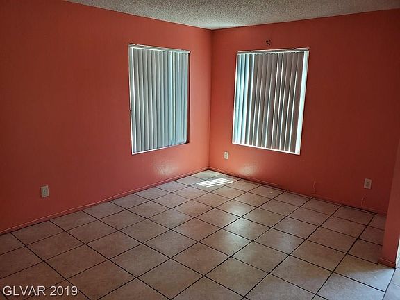 4th image of 721 Covington Ln APT 4
