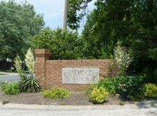 10 Carol Lee Dr, East Alton, IL