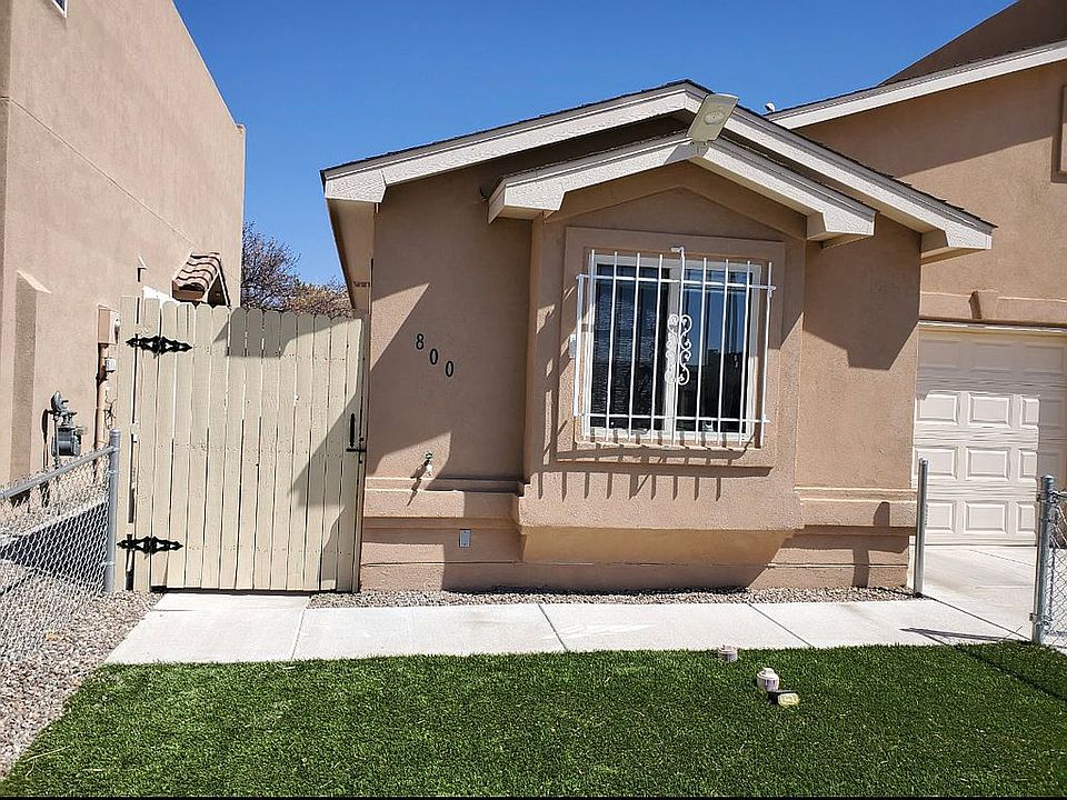2023, turf lawn front & back