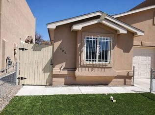 800 Mesa Del Rio St NW, Albuquerque, NM 87121