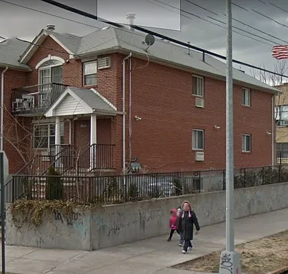 Rented by NYC Living Well Realty LLC | media 24