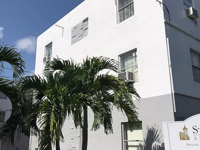 St George Apartments — Photo 49