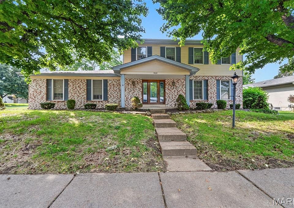 1st image of 908 Devonshire Ln