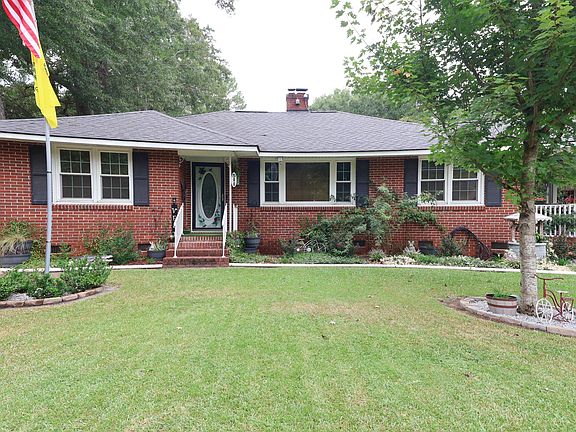 2nd image of 511 E Charlotte Ave
