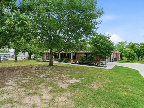 3rd image of 108 La Arroya Dr