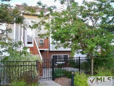 314 Northeast Xing, Holland, MI, 49423