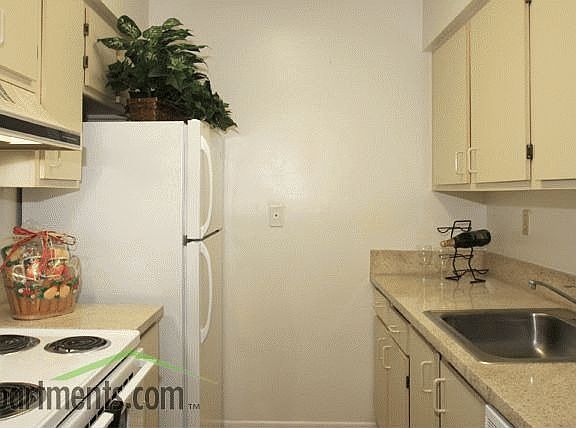 3rd image of 4663 NW 58th Ct