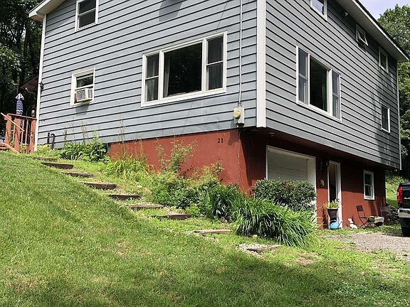 2nd image of 21 Rogers Ln