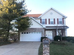 19 Pinehurst Trail Ct, Maryland Heights, MO 63043