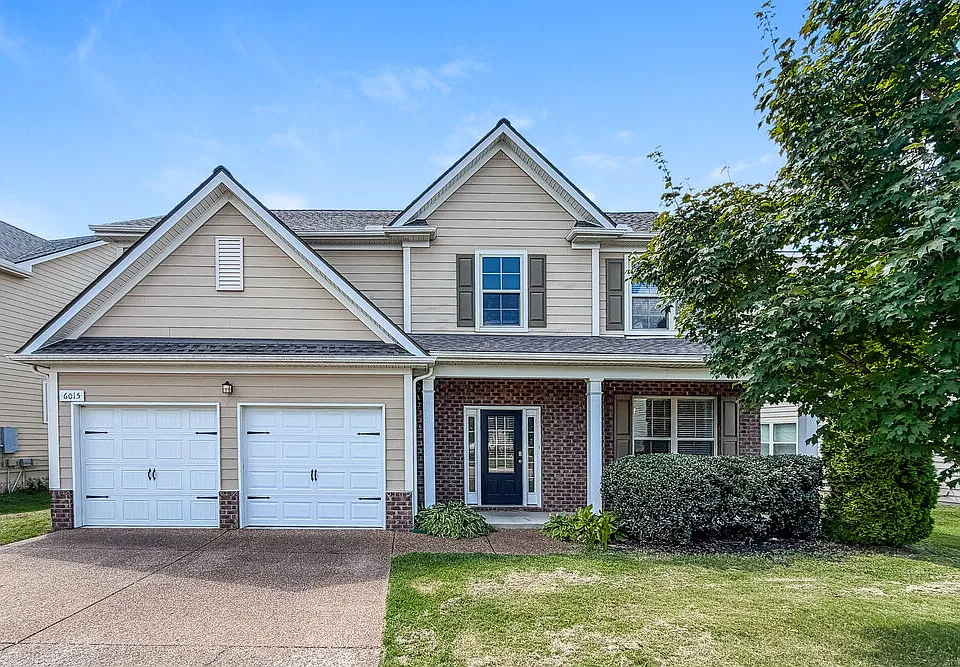 6015 Aaron Dr