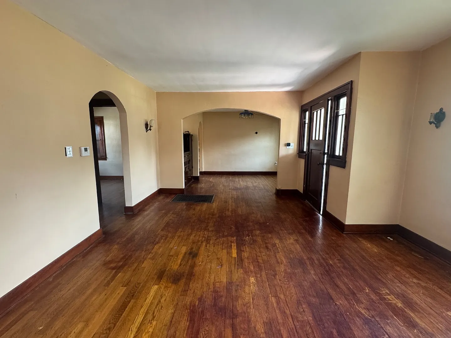 3200 Shelby Ave — Photo 3