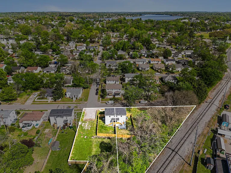 1500-1502 Bryan St — Photo 17