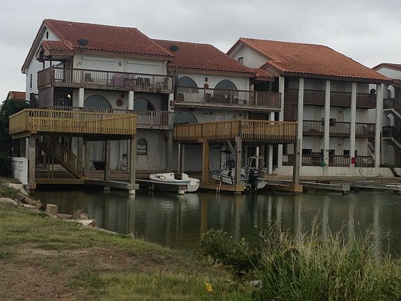 2nd image of 1308 Harbor Island Dr #A