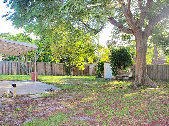 5th image of 1205 NW 2nd Avenue