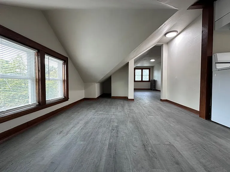 822 Pine St — Photo 4